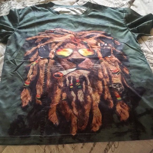 Graphics Jamaican Lion W/ Dreadlocks Streetwear Graffiti Print T-shirt 💯 Cotton - Picture 3 of 6